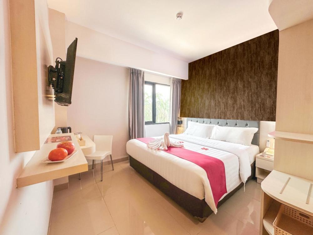 เฟฟโฮเต็ล บันดารา ตังเกรัง Hotel ทังเกอรัง ภายนอก รูปภาพ