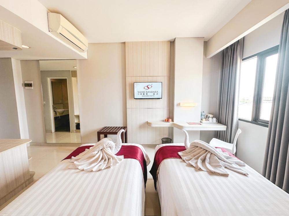 เฟฟโฮเต็ล บันดารา ตังเกรัง Hotel ทังเกอรัง ภายนอก รูปภาพ